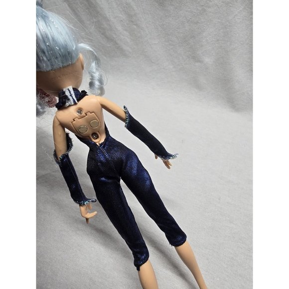 Winx Club Icy Doll Fairy Witch First Wave Clothes 2004 Mattel - Picture 10 of 10